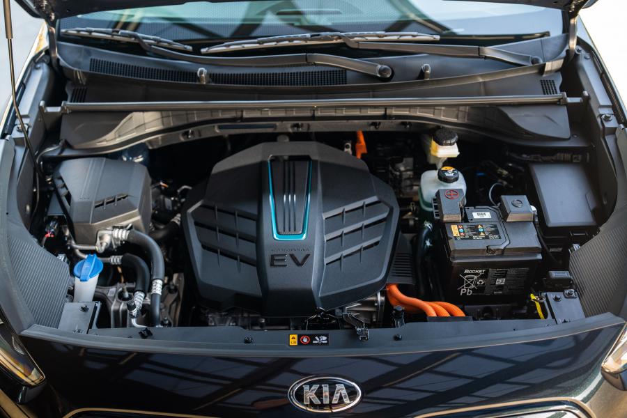 Моторный отсек Kia Niro EV (DE) 2019 года  (NA) (фото 29 из 44)